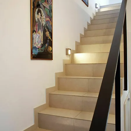 Seaview Maisonette *