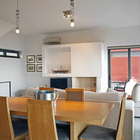 Seaview Maisonette *